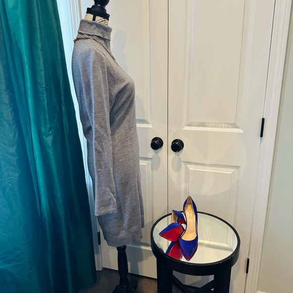 Express Turtleneck Sweater Dress - Picture 5 of 8